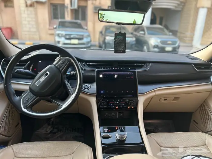 جيب جراند شيروكي ليميتد 2022 7