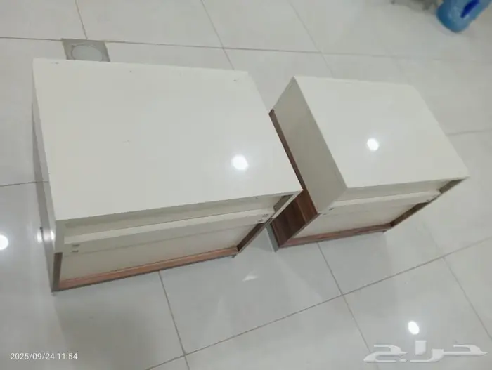 طاولة سرير جانبية عدد 2 1