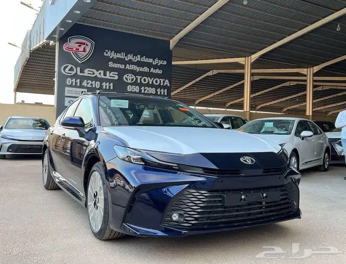 تويوتا كامري LE هايبرد 2025 متاح اقساط و كاش 0