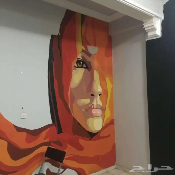 رسم جدارية انمى على الحيط 1