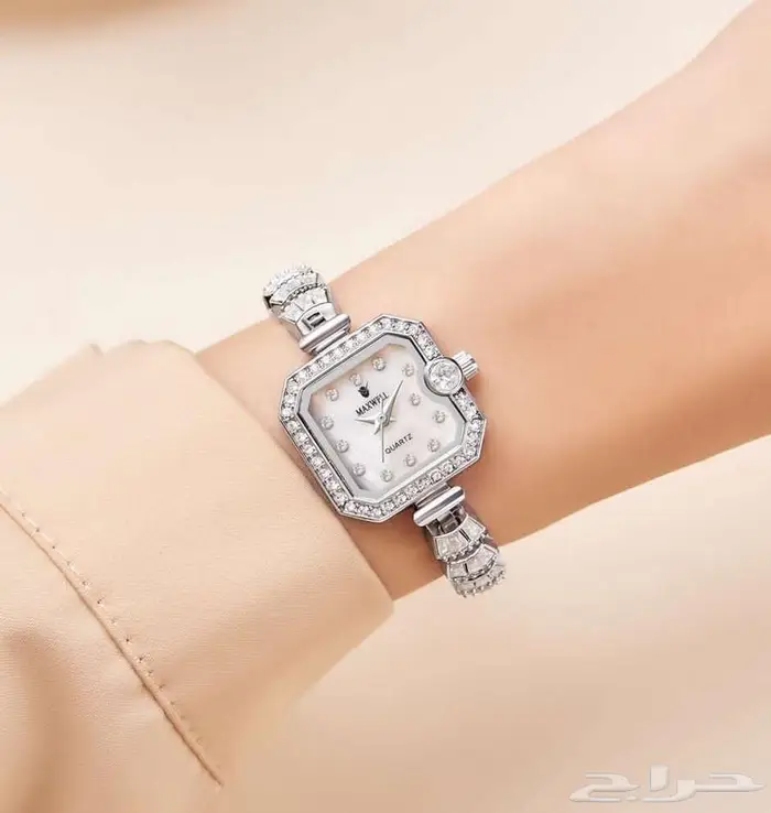 ساعات وعطورات 5