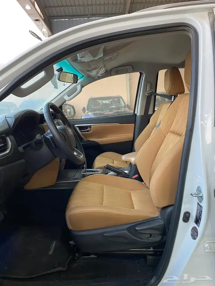 تويوتا فورشنر موديل 2023 Vx 1 7