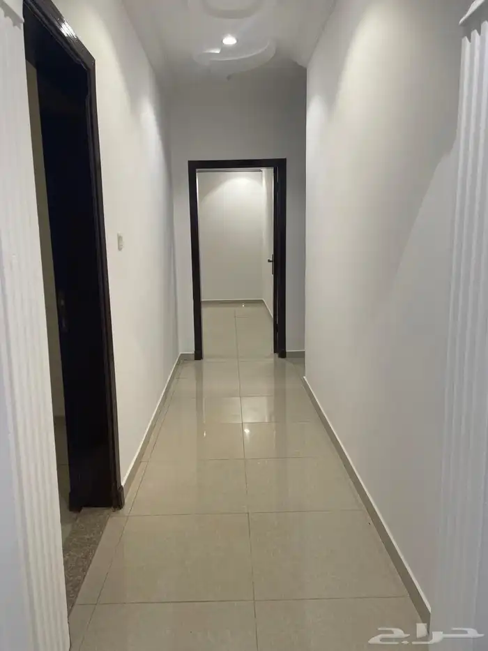 شقه للايجار المنار 8