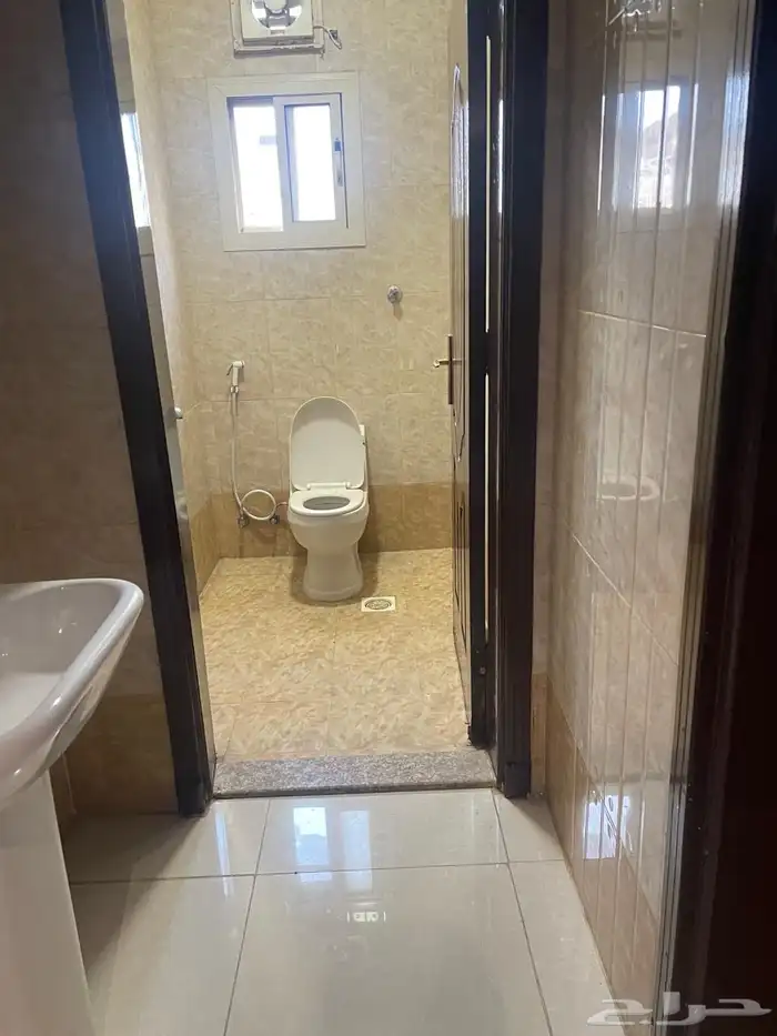 شقه للايجار المنار 3