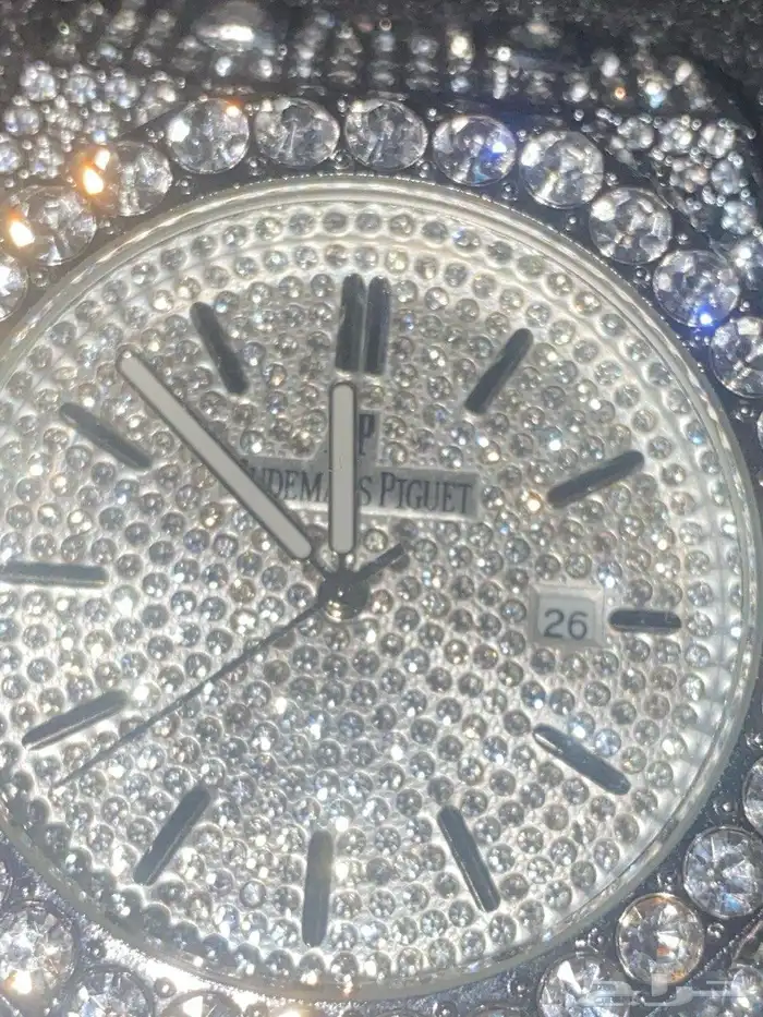 ساعة Audemars Piguet (AP) مرصعة بال Moissanite 5