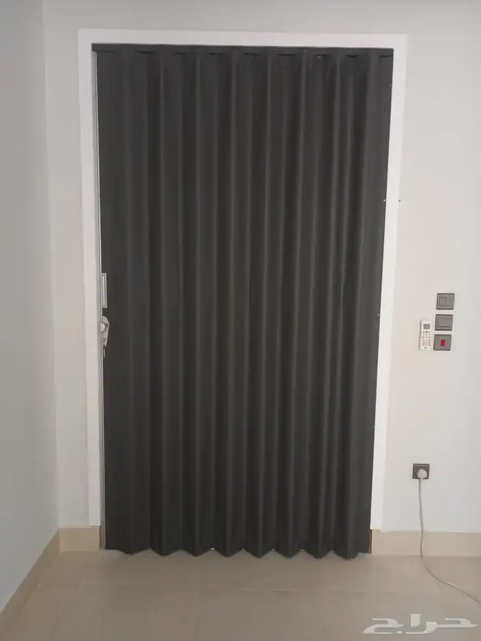 ابواب سحاب جلد وبلاستيك اكرديون سحب أكورديون 3