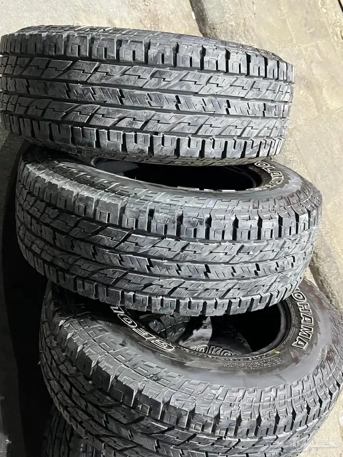كفرات نص حجري يوكهاما مقاس 285 70 17 20