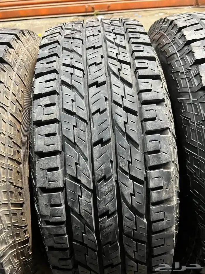 كفرات نص حجري يوكهاما مقاس 285 70 17 2