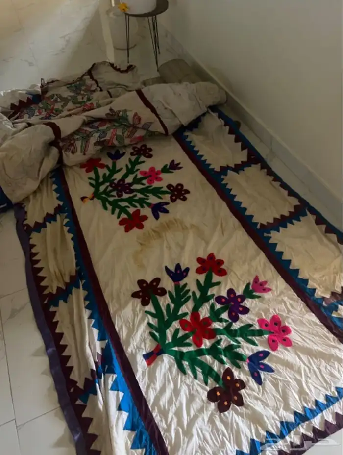 شراشف تطريز يدوي 1