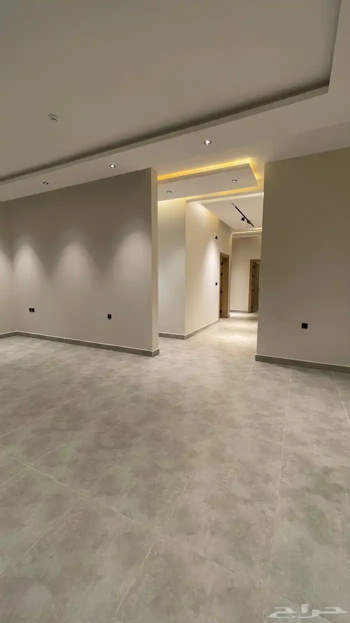 شقق للبيع بمساحات واسعه وموقع مميز حي الروضة الملك فيصل 30