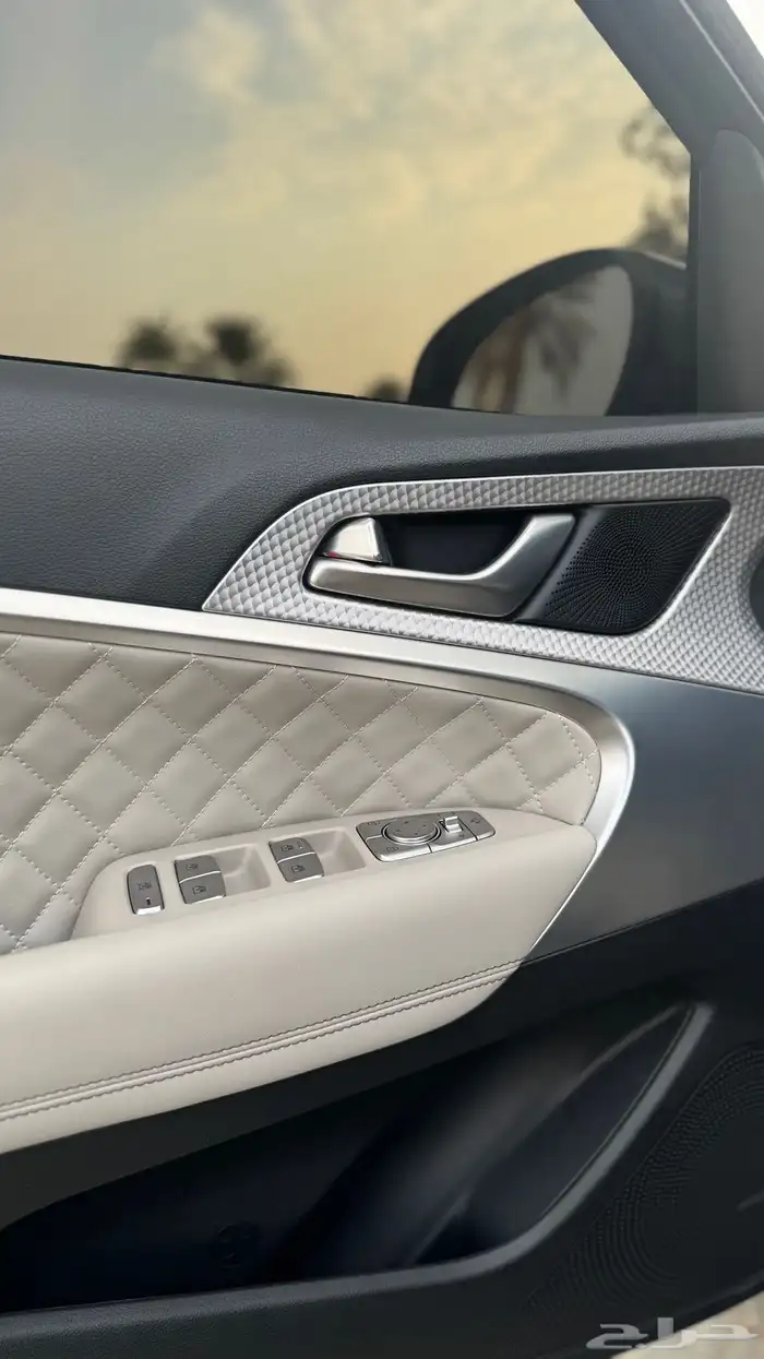 2023 جينسس G70 9