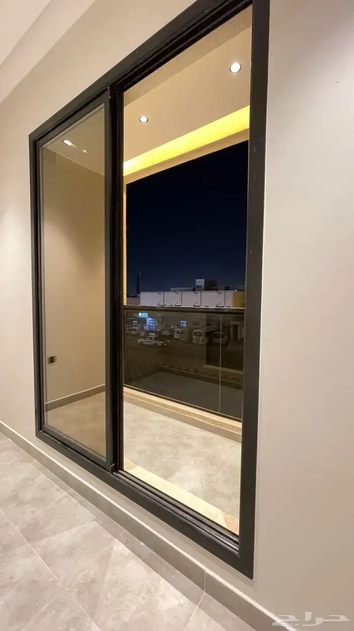 شقق للبيع بمساحات واسعه وموقع مميز حي الروضة الملك فيصل 32