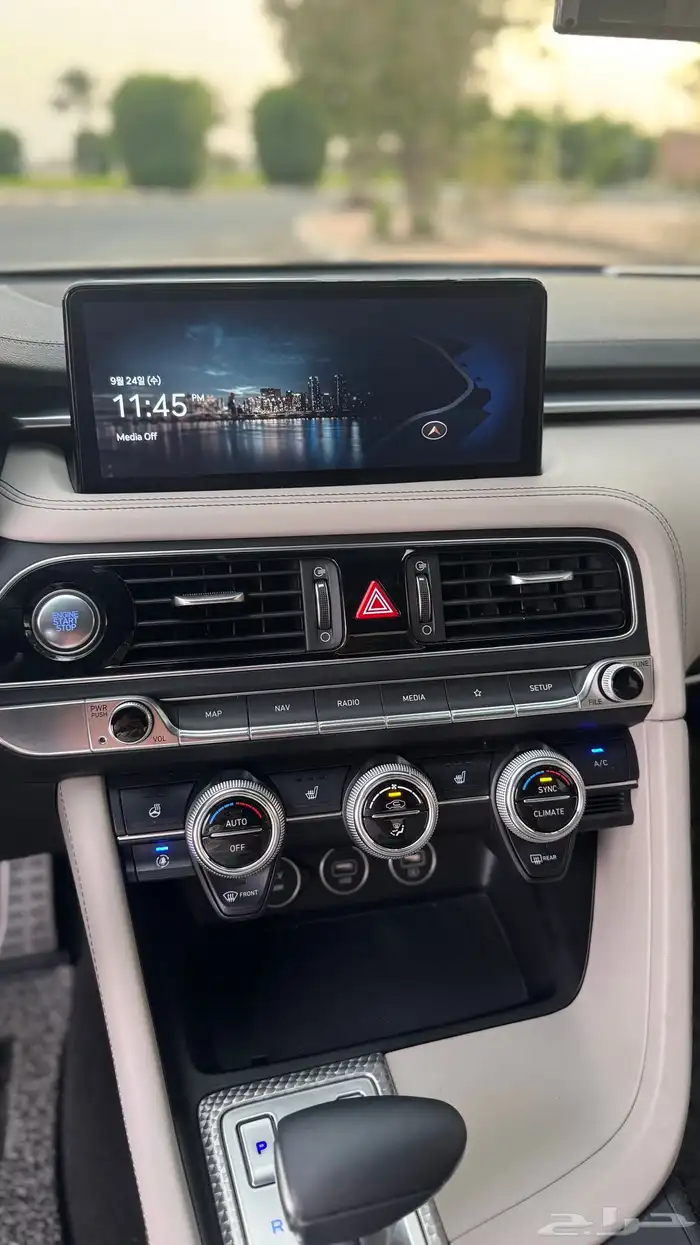 2023 جينسس G70 16