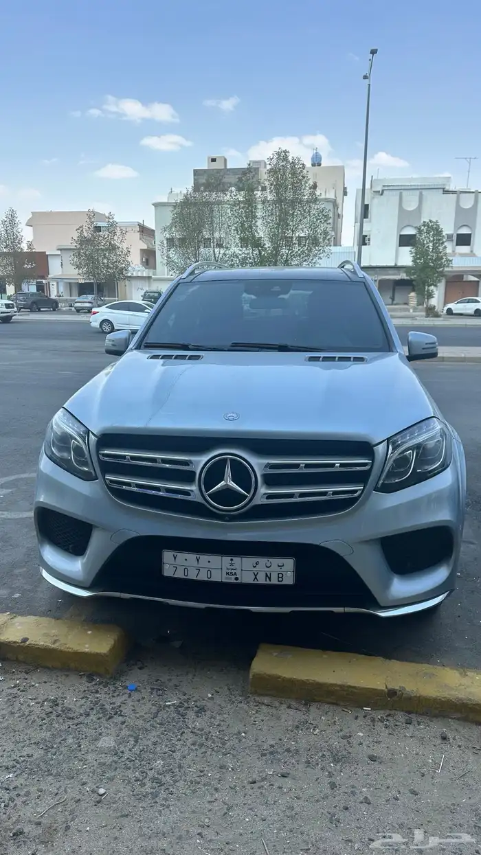 للبيع جيب مرسيدس GLS 500 موديل 2017 0