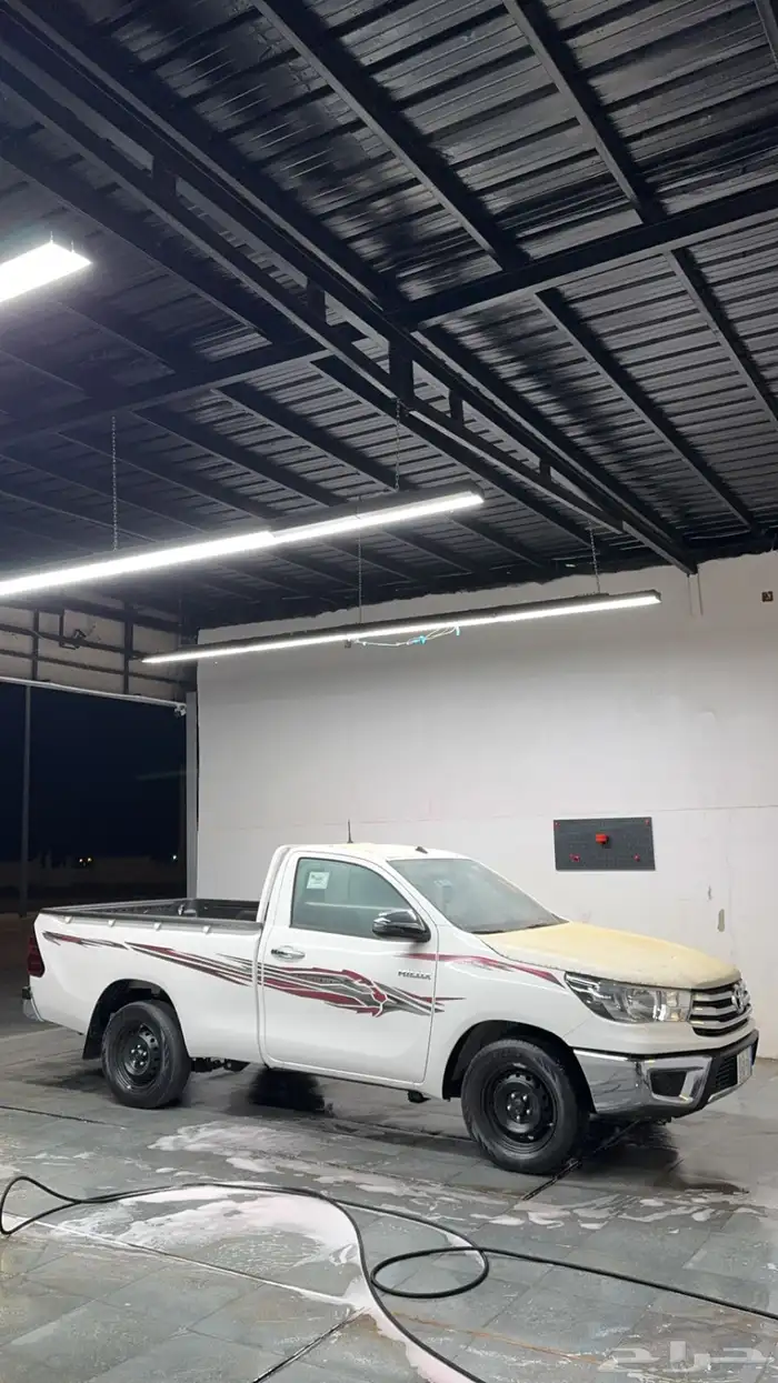 للتقبيل هيلوكس 2024 4