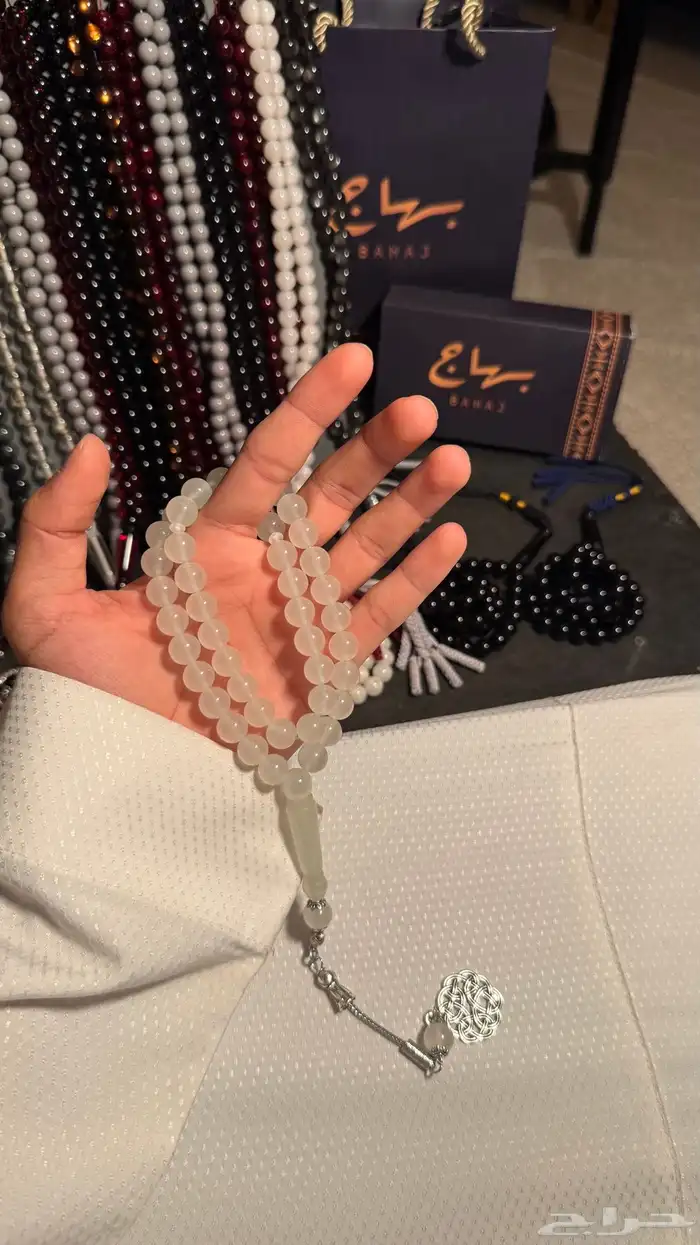 اقلام كارتير   ساعات   سبحات  نظارات 14