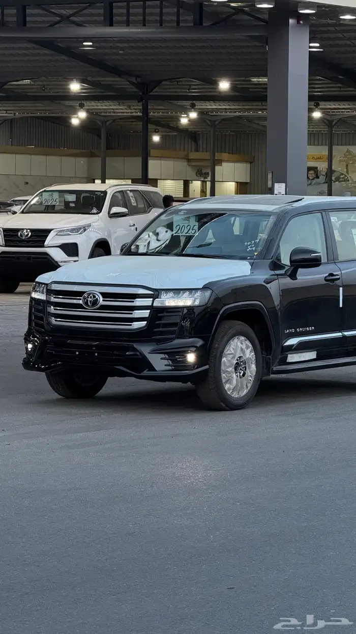 تويوتا لاندكروزر GXR - S L5 رادار خليجي 2025 - 334.000 2
