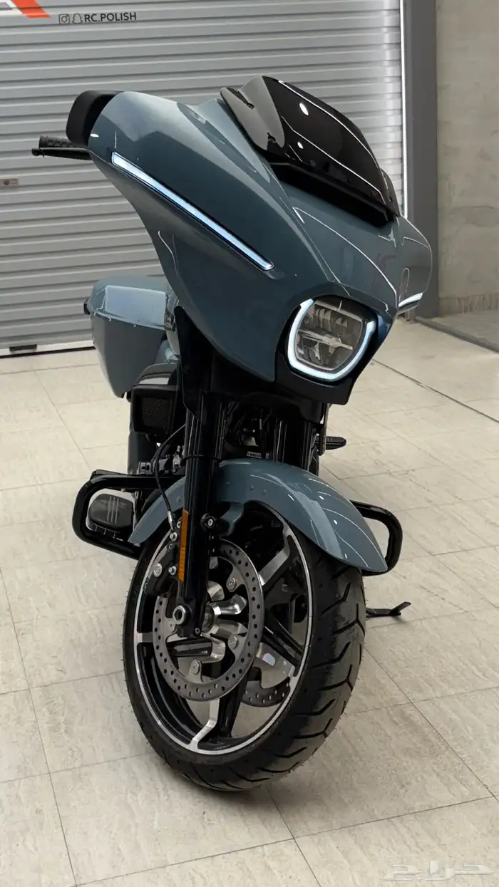 street glide 2024 bran new جديد 3
