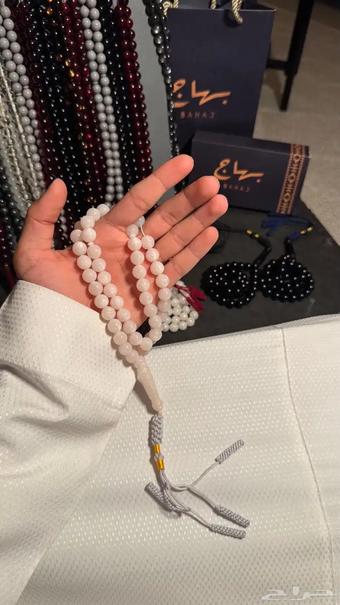 اقلام كارتير   ساعات   سبحات  نظارات 10