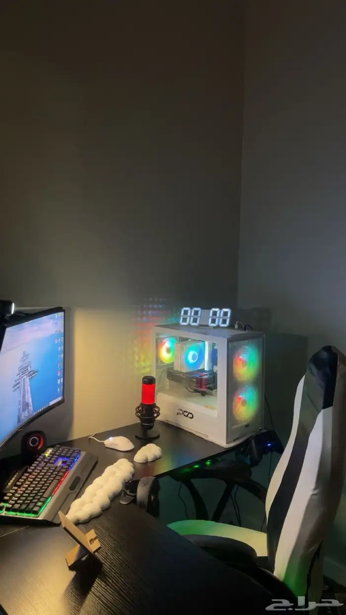 للبيع بي سي قيمنق pc gaming نظيف جدا 4
