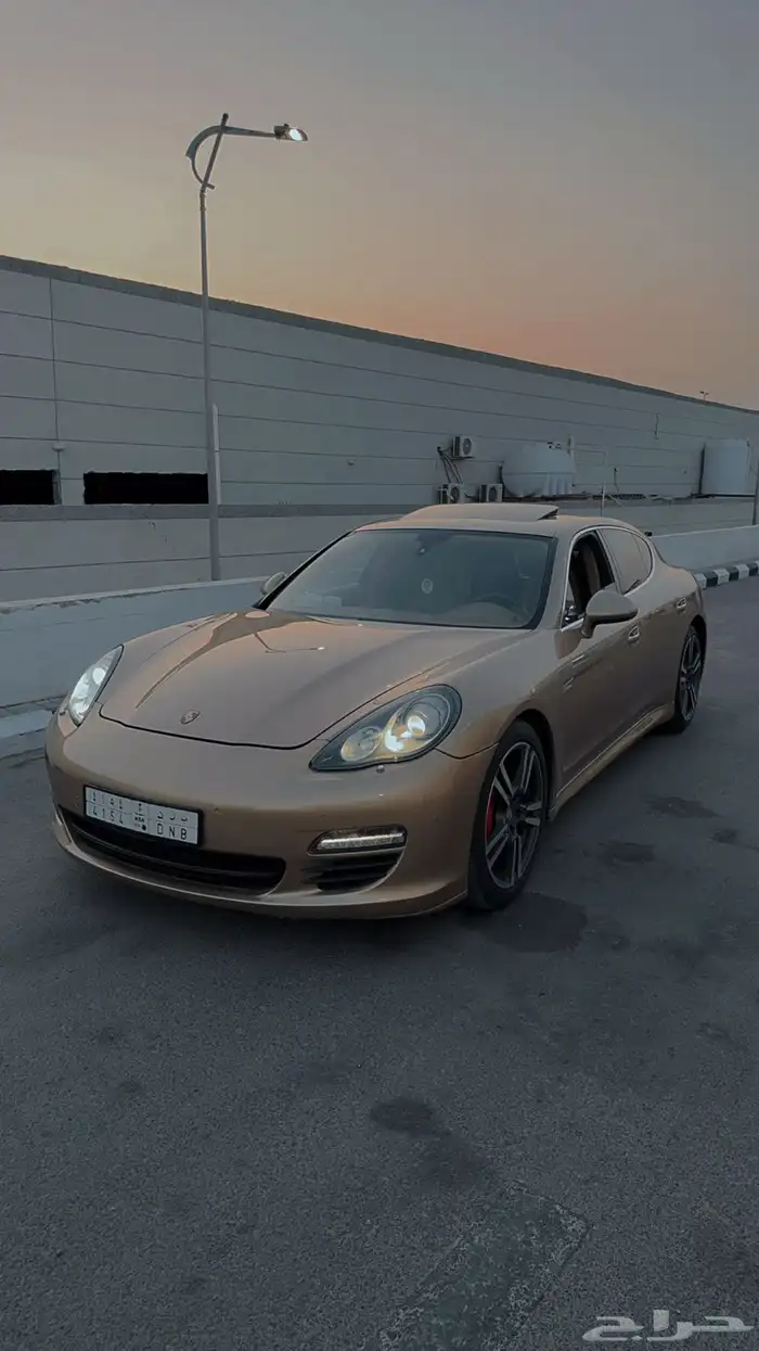 بورش باناميرا 2012 4