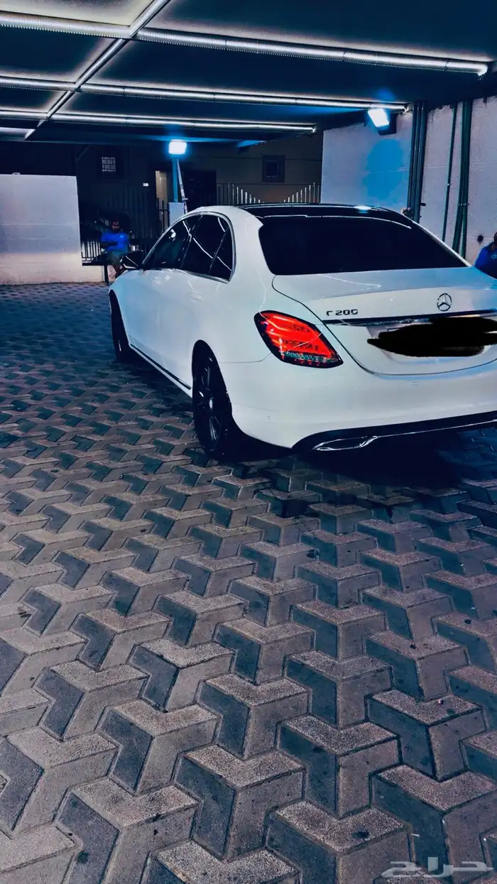 مارسدس للبيع او البدل المناسب c200 0