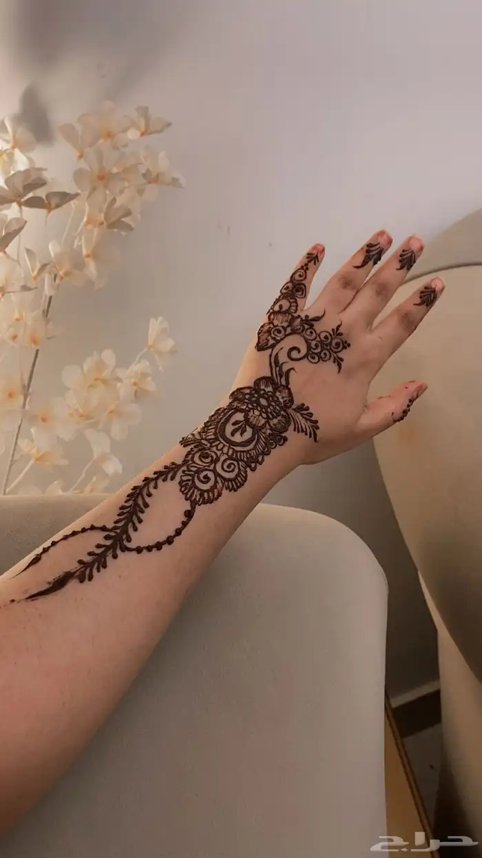 نقش حناء وناعم وثقيل وصبغه سودا الموقع القرينيه 3