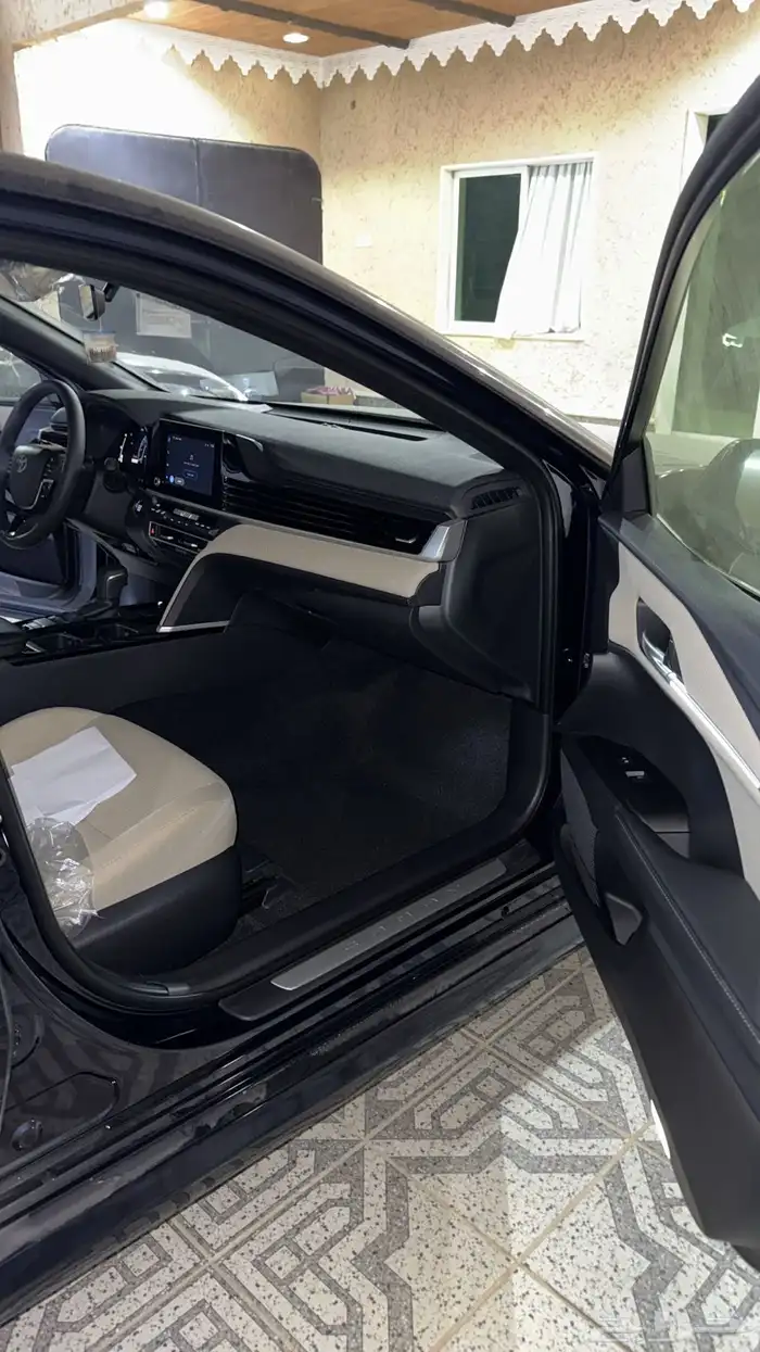 كامري 2025 نص فل كحلي فتحه بنزين Le 5