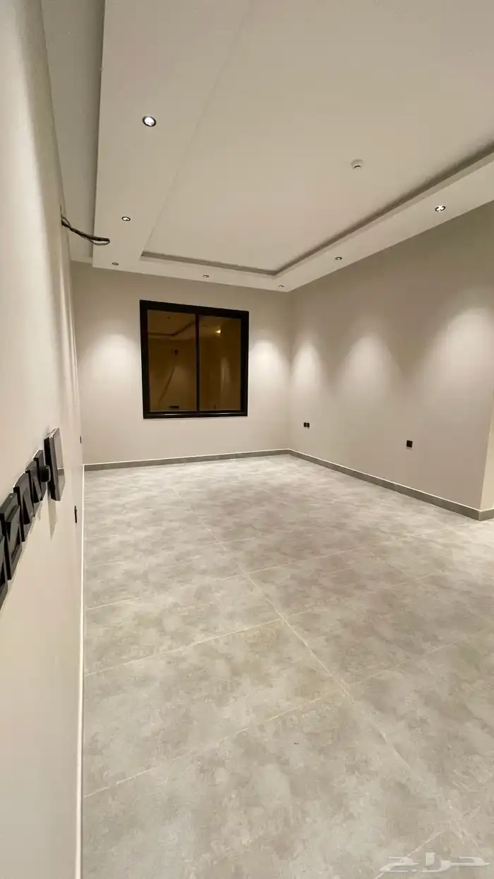 شقق للبيع بمساحات واسعه وموقع مميز حي الروضة الملك فيصل 31