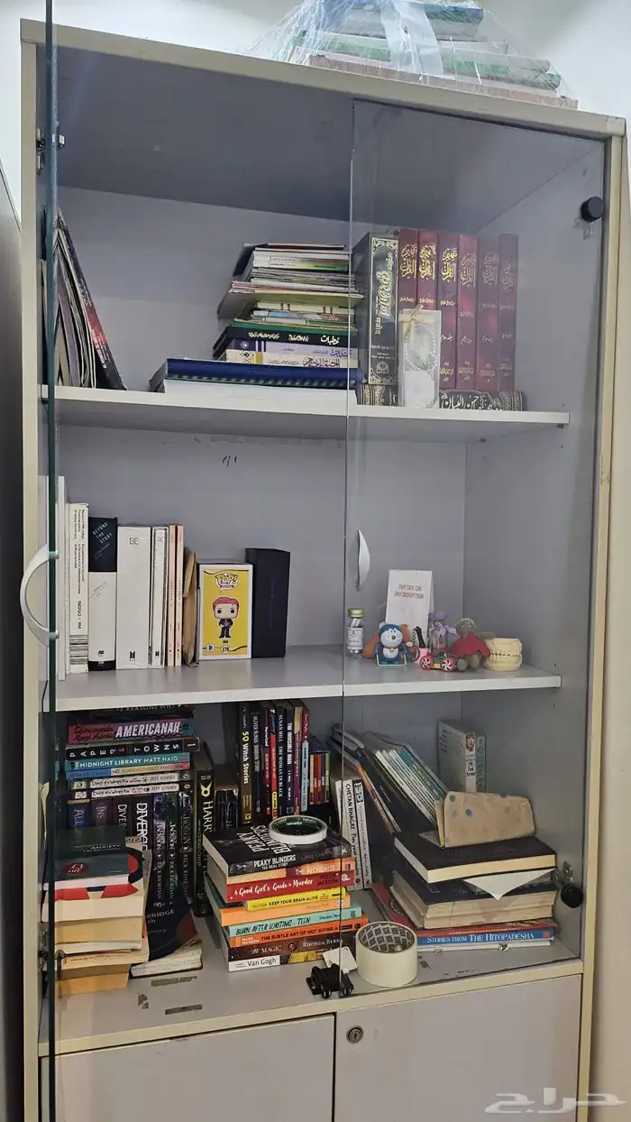 TV AND GLASS CABINET 0