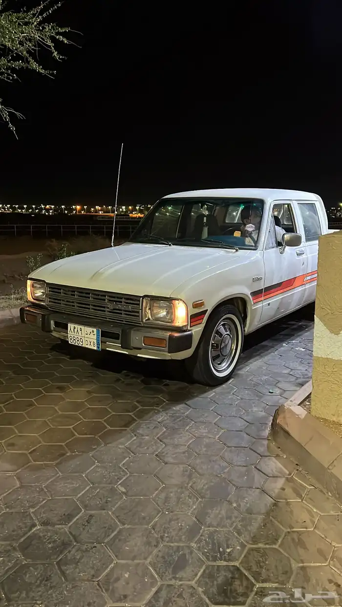 هايلكس 82 3