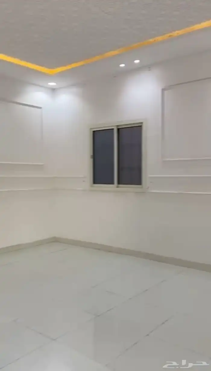 فيلا مؤثثة للإيجار بحي الرمال الذهبي 7