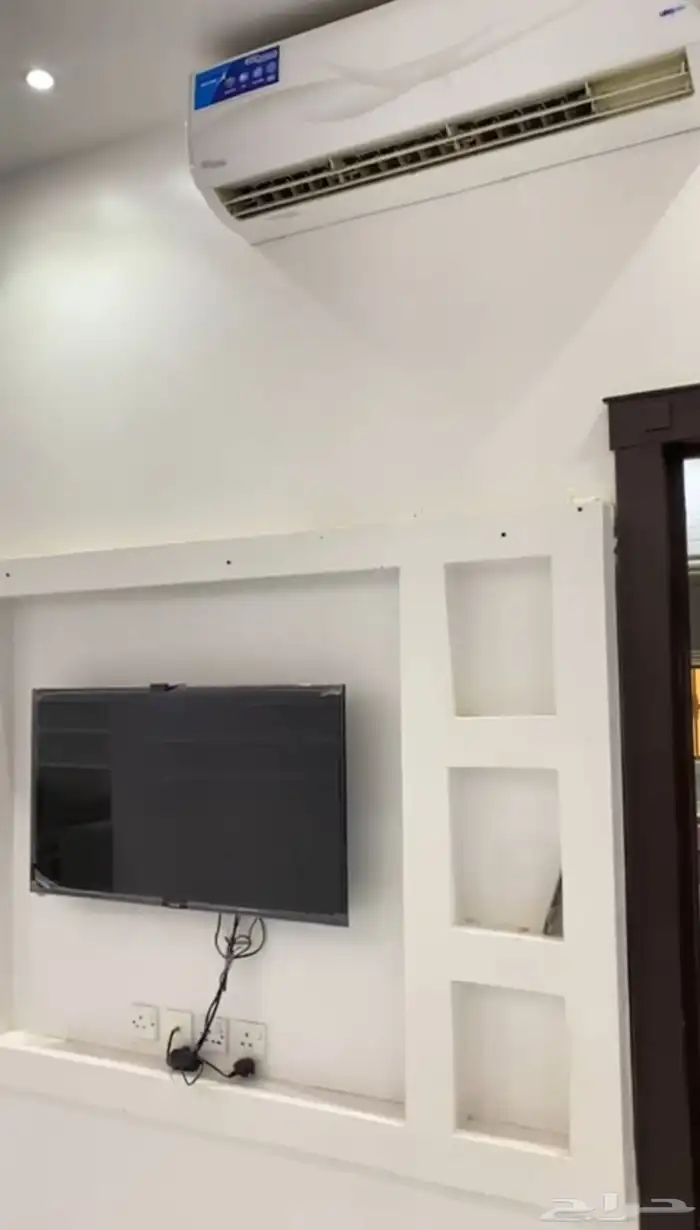 فيلا مؤثثة للإيجار بحي الرمال الذهبي 15
