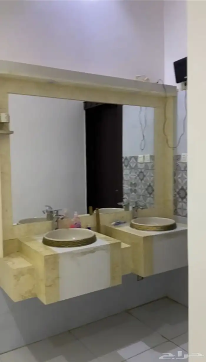 فيلا مؤثثة للإيجار بحي الرمال الذهبي 10