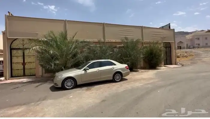 للبيع فيلا 4