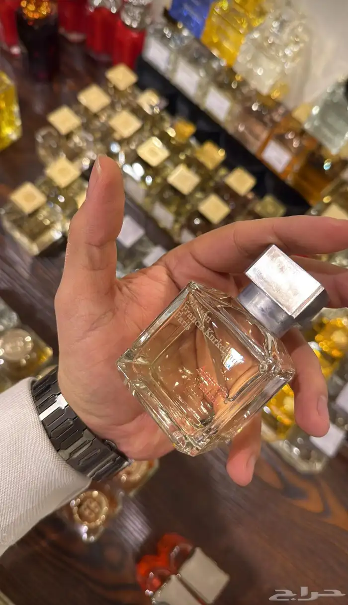 جميع العطور الحصريه متوفره اصلي 12