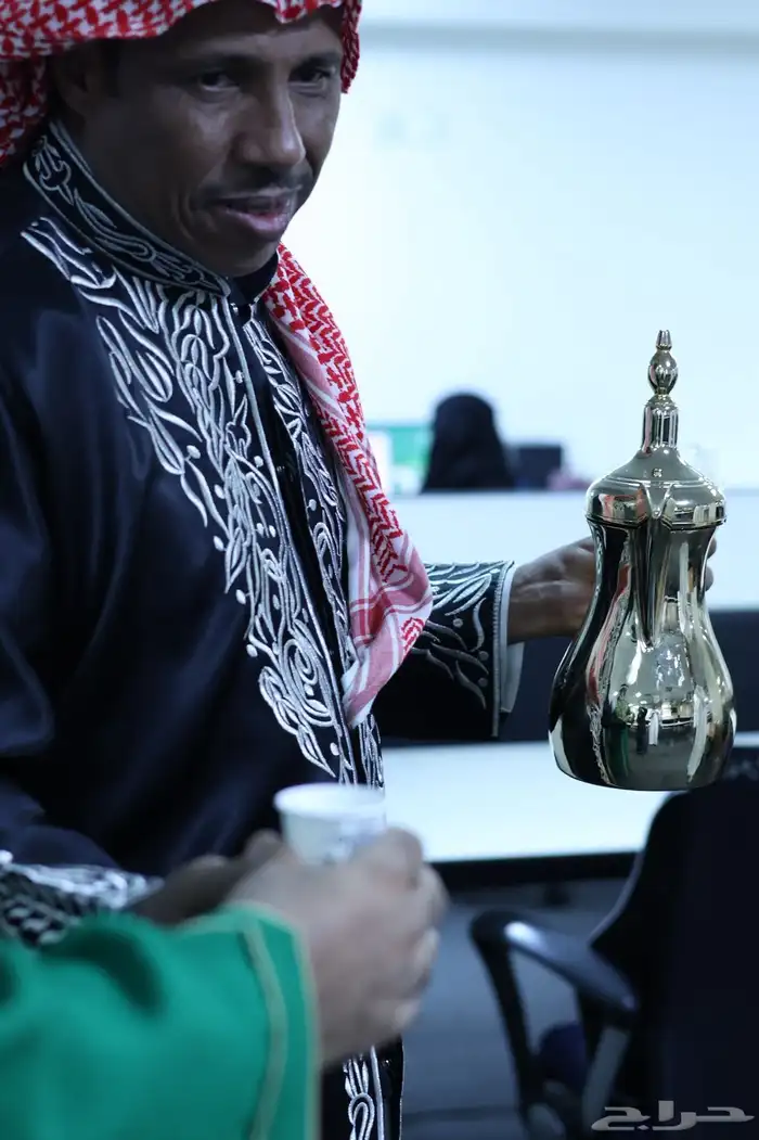 قهوجين قهوجيات طولات كراسي 6