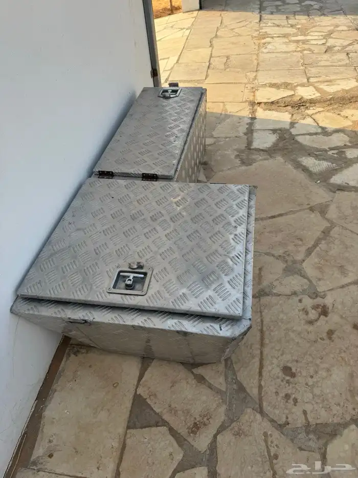 للبيع كفرات وادراج شاص 4