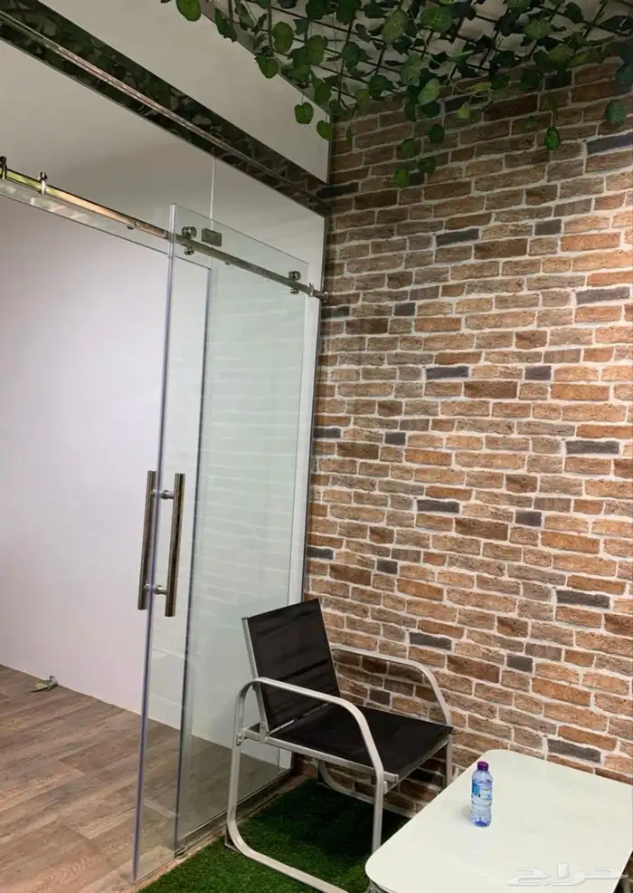واجهة زجاج سكريت مع بابين سحاب شبة جديد 2