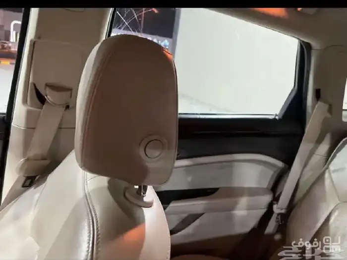 كاديلاك اس ار اكس (SRX)موديل 2015 4