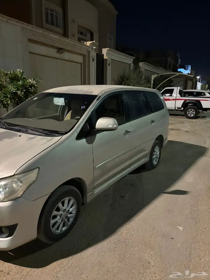 انوفا 2014 نظيفة 3