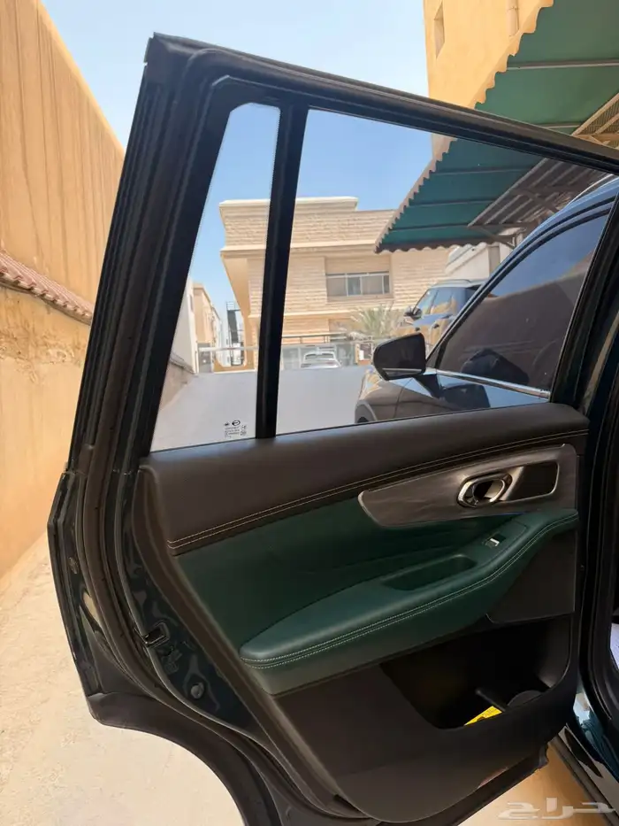 سيارة ماركة جي إي سي لون اخضر نصيفه جدا ممتازه 20