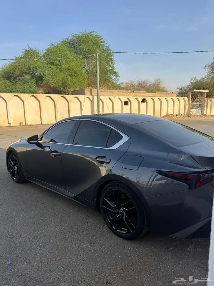 لكزس is ارنوب 2023 مالك اول 4