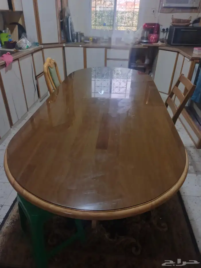 طاوله عائليه مع 8 كراسي بيع مستعجل 0