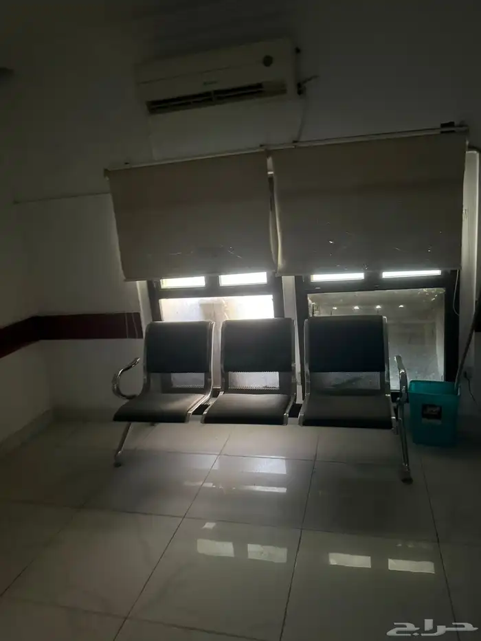 عرض مستوصف أسنان 32