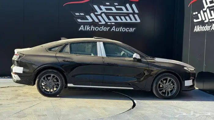 فورد تورس نص فل ترند بنزين 2026 11