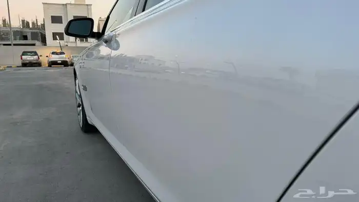 BMW 750LI نظيف ممشى قليل 11