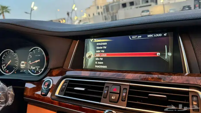 BMW 750LI نظيف ممشى قليل 41