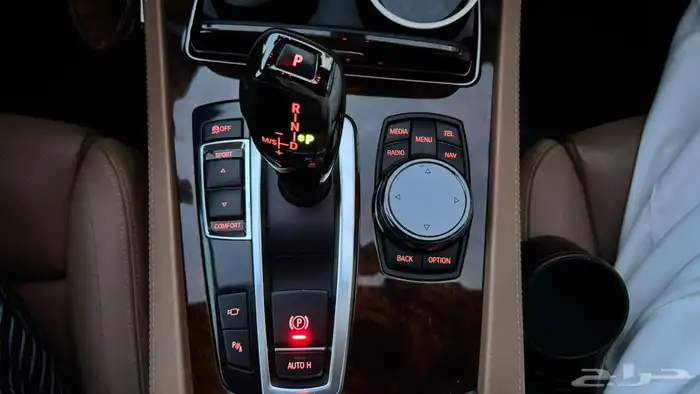 BMW 750LI نظيف ممشى قليل 19