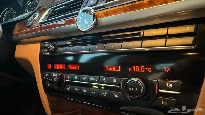 BMW 750LI نظيف ممشى قليل 40